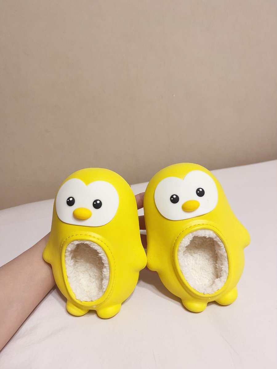 chengwang19503's tweet photo. Lovely children's shoes, available in large quantities https://t.co/ruvSMbtQv4