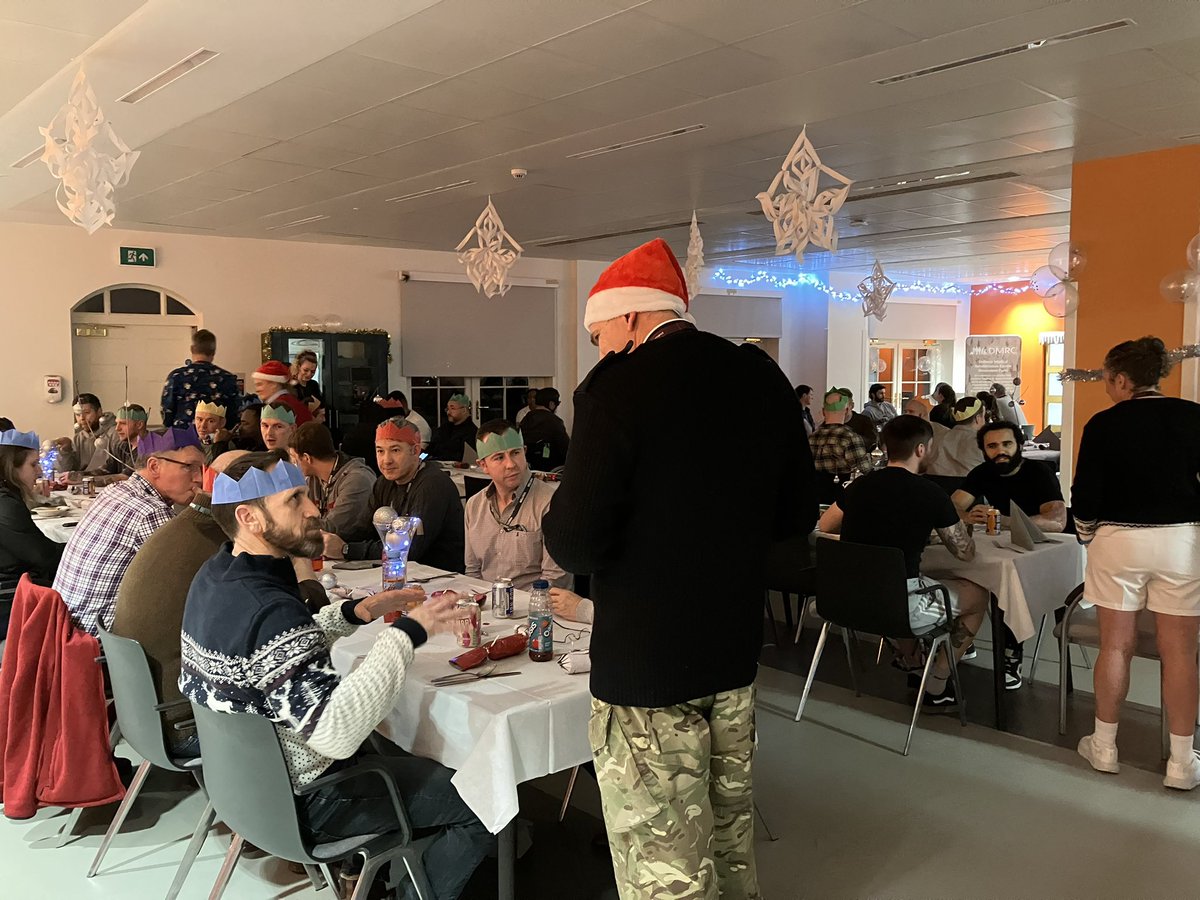 dmrc_benfund's tweet photo. Very proud to sponsor @dms_dmrc Patients Christmas dinner &amp; provide each patient with an Op Rudolph hamper. Thank you @antonycotton for your time &amp; compassion with every patient &amp; for being a part of the evening. Thanks also to @dms_CODMRC, 2iC &amp; RSM who distributed the 🎁 https://t.co/0SY40RGDJv