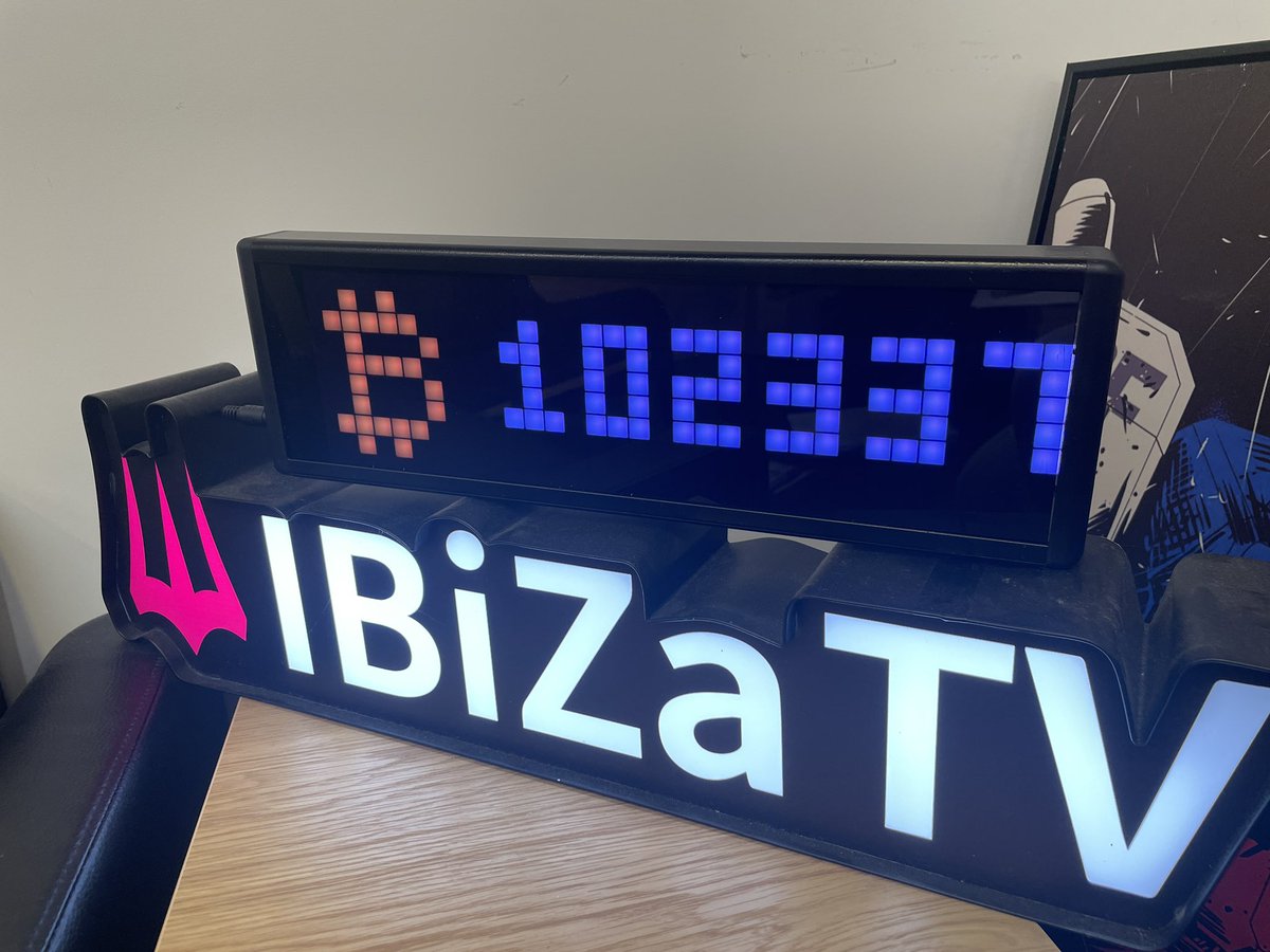 Maxwei's tweet image. Btc破10w的日子同時收到這個禮物