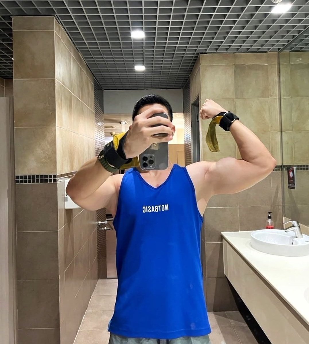 lullabirs's tweet photo. Hallo JayaPura, Saya Julian Andika, Saya Terapis Pijat Khusus Pria 
Melayani Pijat ++ - Pijat Vitalitas - Pijat Cape 

Menerima incal dan outcal yuk yang mau incal dan Outcall bisa Dm ke wa ya mas..

Privasi aman 💯%

#pijatjayapura
#gayjayapura
#pijatpriajayapura https://t.co/pbpEdnr4N1