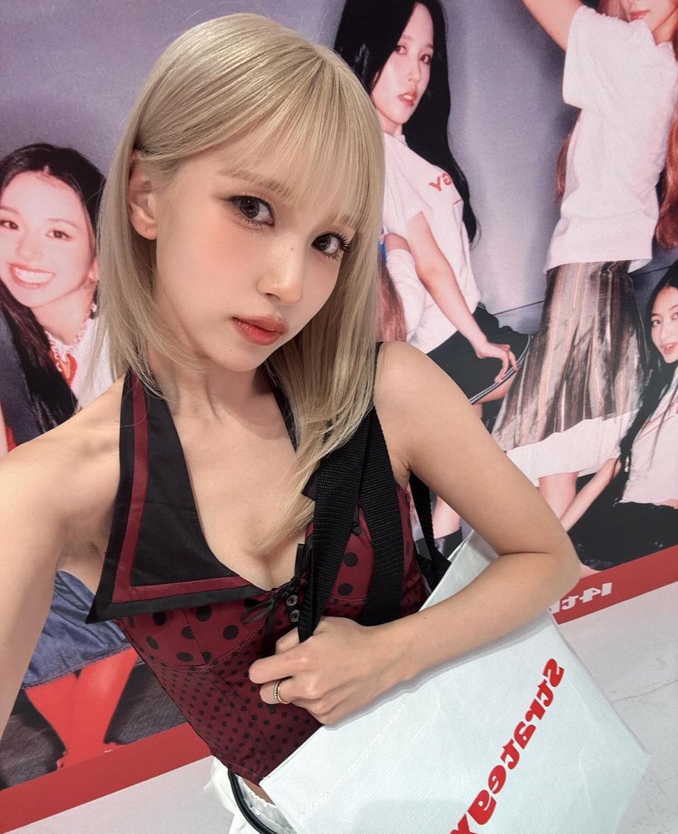 mina_pengu1n's tweet photo. 金髪女神👑🥇 https://t.co/6nxyO3O2Mz