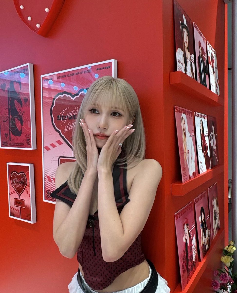 mina_pengu1n's tweet photo. 金髪女神👑🥇 https://t.co/6nxyO3O2Mz