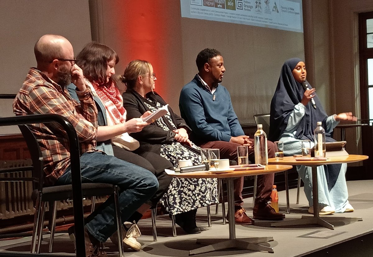 Mymuna Soleman hosting Privilege Cafe on creative engagement in local development plans as part of 'I am not hard to reach' series. Community engagement in plan-making in Cardiff designed by local people themselves