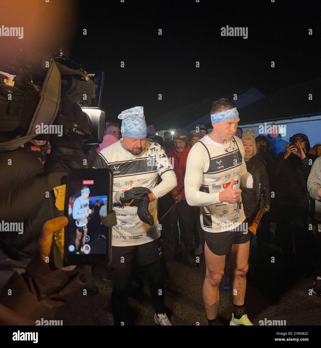MaranathaPhotos's tweet photo. Beverley Racecourse, December 5th 2024 #KevinSinfield begins the 5th day of his challenge to raise money for #MND in memory of his friend and rugby teammate #RobBurrows. https://t.co/DQL4Bb3ypo