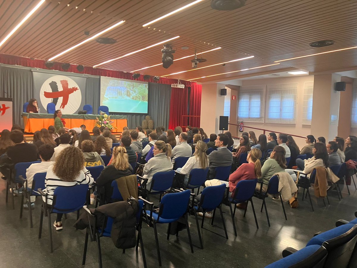 Red Humanizar Final de Vida y Soledad tweet media