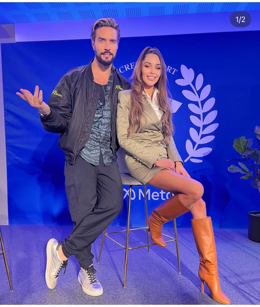 Fa07Kri's tweet photo. Ma buongiorno alla coppia più bella dell’ universo, siete pazzeski e uniciiiiii🥰✨❤️❤️ https://t.co/JSL70AJNBa