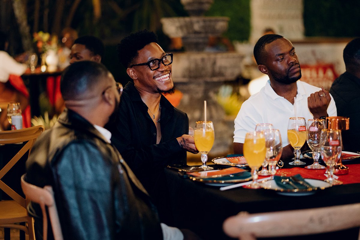 TomManda2's tweet photo. Dinner in Lusaka City, @StellaArtoisZA
#Ad #TasteMore #TheLifeArtois #Handselected https://t.co/soiYsdWiX6