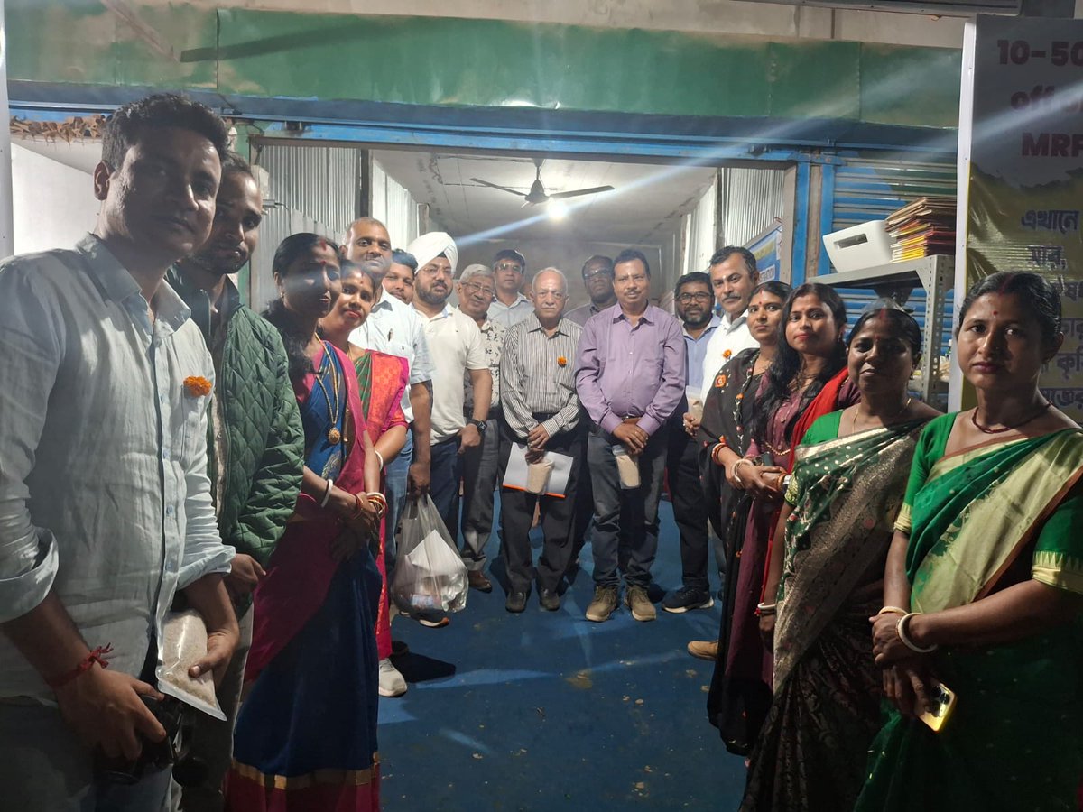 BasixKrishi's tweet photo. The Board of @BasixKrishi visited #Kumarghat FPO having 100% women members to visualize the services of #FPO useful to farmers. The FPO focuses on supplying quality inputs & preparation of value-added products with multiple outlets. @YKLIBRA2 @sfacIndia @AgriGoI @Agri_Tripura https://t.co/SDDdQikVex