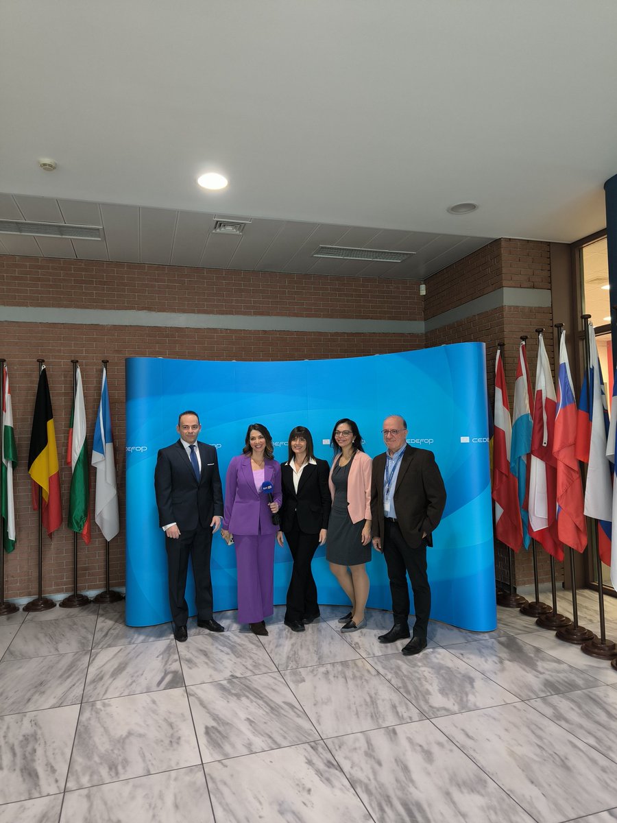 Cedefop's tweet photo. Cedefop calling Greece 🇬🇷 - tune into @ERT3Social around 10.20 for a segment with our amazing colleagues Mara, Stelina, Loukas, and Ilias! 📢 https://t.co/jBDrDBcnQB