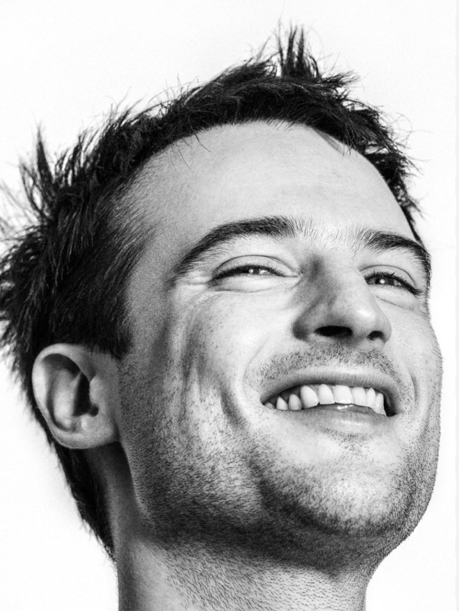 kellatron55's tweet image. Happy birthday to this gorgeous guy #TomSturridge #TomThursday #39andlookingfine