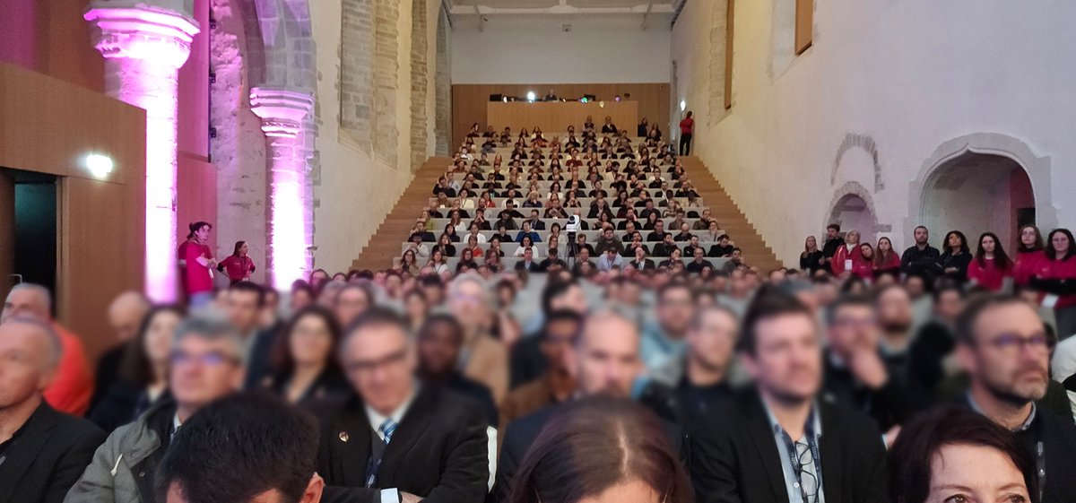 JJ_Gaouyer's tweet photo. C'est parti pour #ImagineSummit @Le_Poool ! 
la NEF du Couvent des jacobins fait déjà le plein !
🟧 @OrangeBretagne fier partenaire de cet événement 
⏩️⏩️ Retrouvez nous sur le stand @orange et pour le retour Innovation sur les JO2024 et pour le #TyVan sport du @CROSBretagne https://t.co/aQTIYef6U8