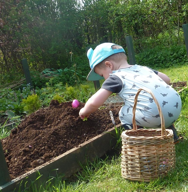 When was the last time you sank your hands into the soil? 🤔

Today, on #WorldSoilDay, we explore the vital significance of soil, and consider why things need to change 👇
cpre.org.uk/discover/healt…

photo by Ann Wardell