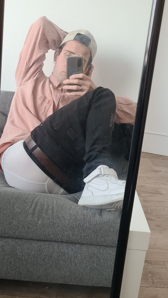 kinksterbzh's tweet photo. Sagging low 😏
Come tie me up ? 😈
#sagging #sagger #ck #whitecks #calvinklein #baggyjeans #gay #bondage #bdsm #kiffeur #caleçon #boxers #underwear https://t.co/QQKU3s0Vjg