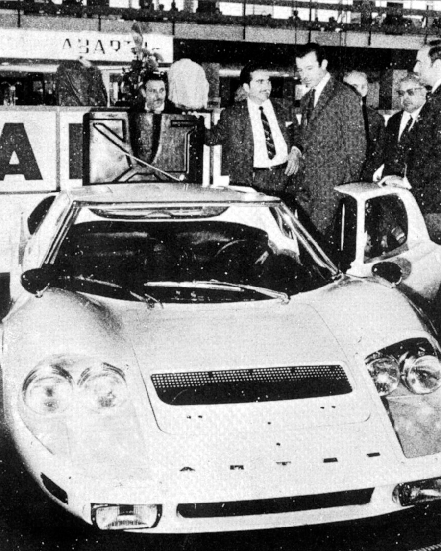 🎙 ¡Nuevo capítulo del podcast Pase de Prensa ya disponible! 

Hablamos con Pepo Artés de Arcos, guardián del legado familiar de un empresario e inventor que revolucionó la automoción del país.

▶️Ya disponible en Spotify y en Youtube: youtu.be/RtqKGcVjr1g