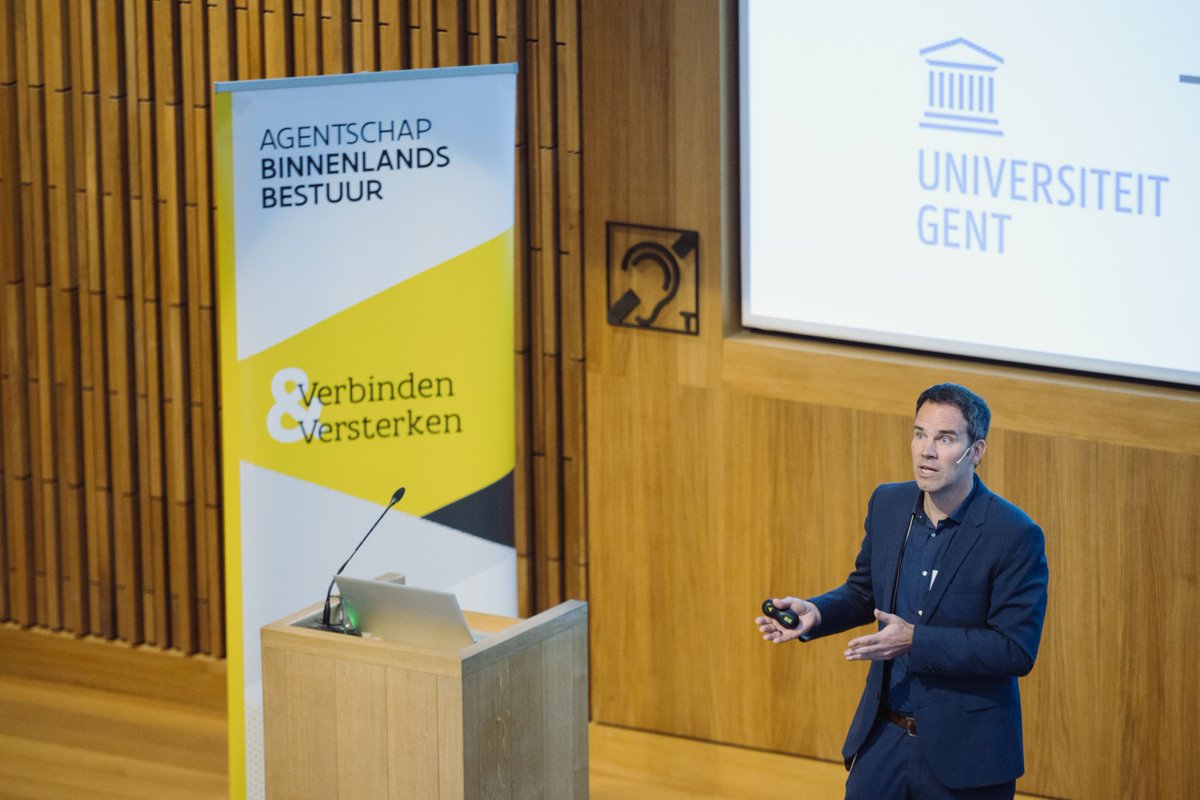 Gaspar_UGent's tweet photo. Gaspar blikt terug op een geslaagde studienamiddag lokaal bestuur @ABB_Vlaanderen!

🎙️ Keynote @Bram_Wauters &amp; @VerschuereBram over hoe burgers, politici &amp; ambtenaren instrumenten tvv burgerparticipatie, beoordelen.

🏆 Jong talent @MarechalWard wint Guido Decoster scriptieprijs! https://t.co/0DY0ap5WSe
