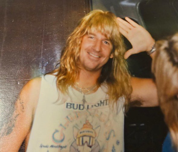 gwcomforts's tweet photo. happy birthday, captain jack! 🤍🦈

jack russell was born in montebello, ca on december 5th, 1960. he was lead singer for evolution, dante fox, great white, and JRGW. he dedicated his life to his bands and anything that wasn’t at home.

we love &amp; miss you, captain!
#jackrussell https://t.co/qvU31zSotG