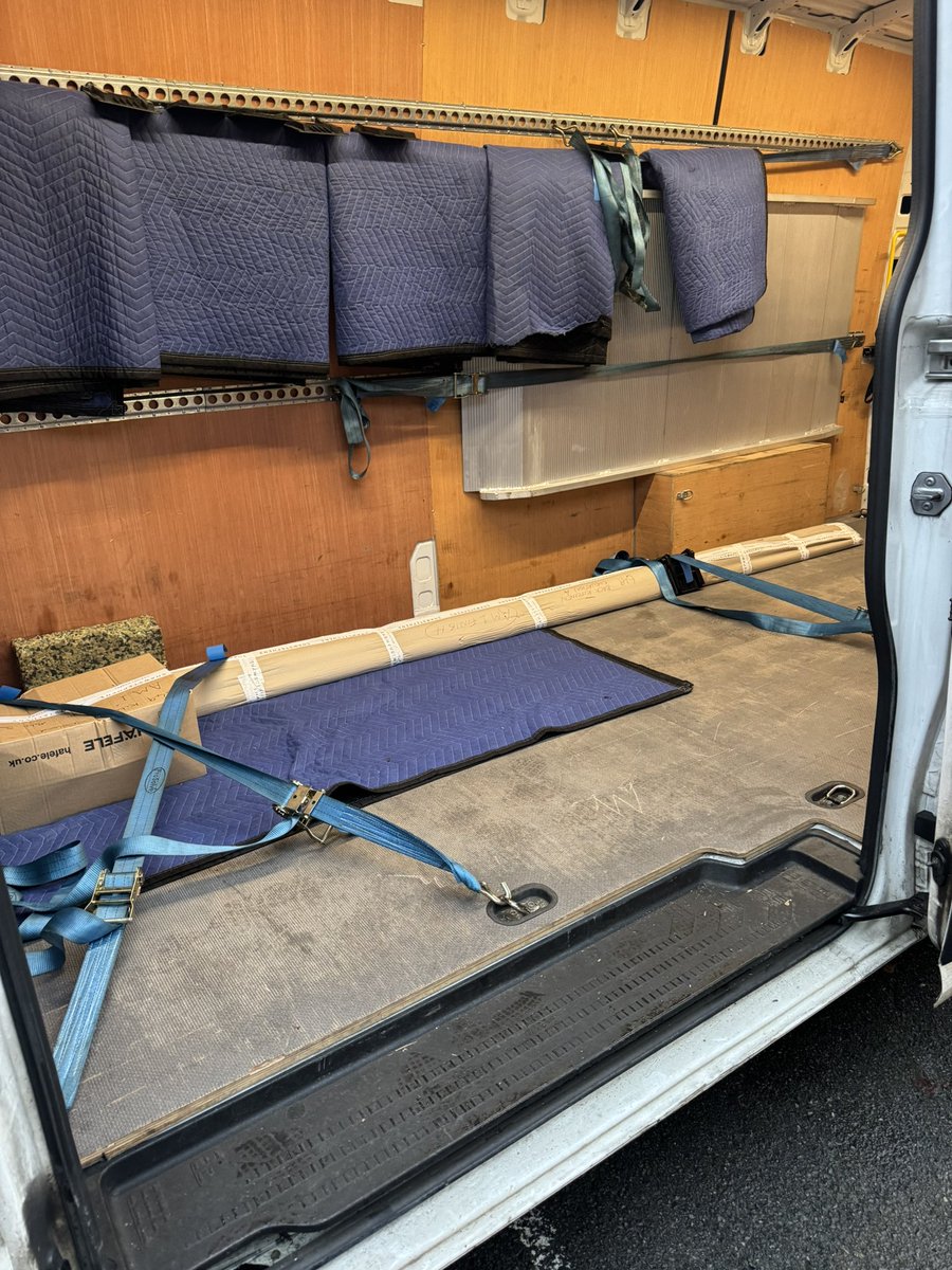 SameDayCoventry's tweet image. Delivery safely completed to #Dartmouth, now back to #Birmingham with a 3m length #backload. 🚚