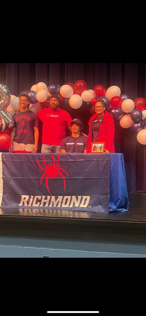 SHSIndiansFB's tweet photo. Congratulations to Michael Creamer and family for his commitment to continue his football career at the University of Richmond!

We know you will do great things! #TribeStrong https://t.co/FNNEV5yUEx