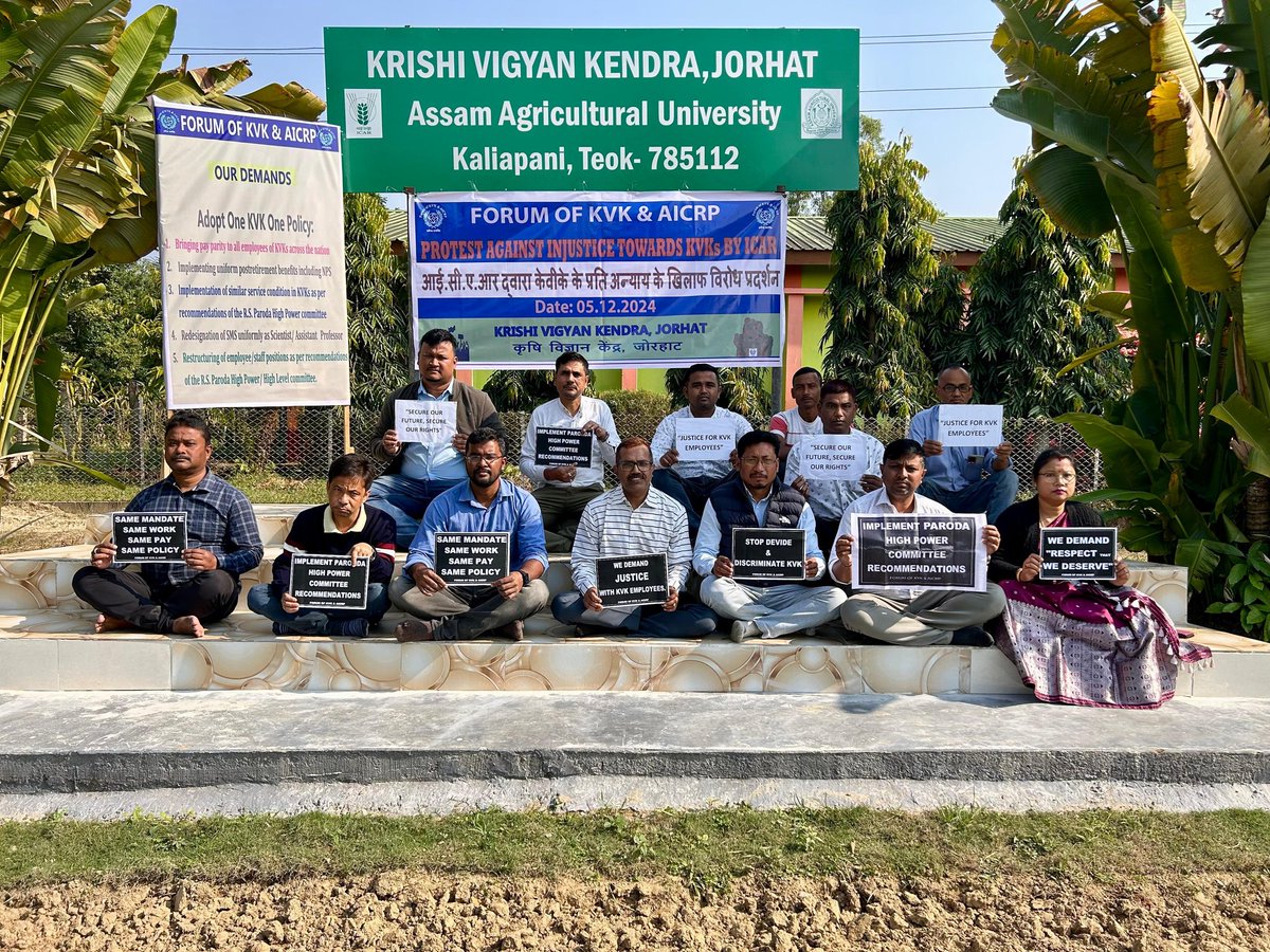 NF_KVK's tweet photo. Employees of KVKs all over India have protested against discriminatory policies of ICAR. @ChouhanShivraj @narendramodi @PMOIndia @republic @icarindia @AgriGoI @republic @Republic_Bharat @RahulGandhi @kharge @ZeeNews https://t.co/hEyBIrJ5hj