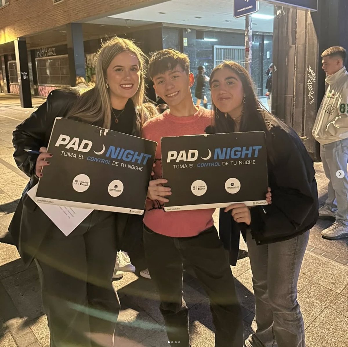ServicioPAD's tweet photo. ¿Qué es el programa #PADNight?
Auxiliadora Pimienta, Asesora Técnica del @ServicioPAD de @madridsalud , nos explica este programa de prevención y reducción de riesgos frente al consumo de #alcohol durante el ocio nocturno madrileño.
🎙 https://t.co/bzPR0GWby4 https://t.co/jtBqnwxr49