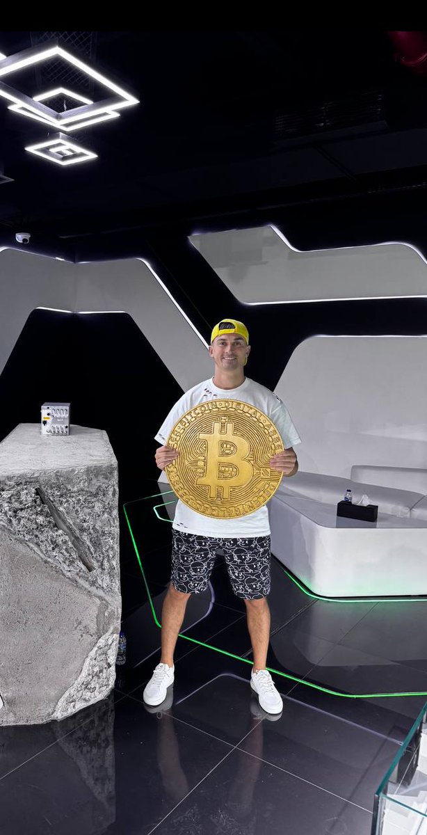 🚨 $2,500 Giveaway! 🚨

Hey everyone, I’m hosting a contest with a $2,500 prize. Here’s how to join:

1️⃣ Retweet this post between December 5th and January 31st, 2025.
2️⃣ Comment below your prediction for Bitcoin’s All-Time High price by the 2025.

No need to guess perfectly—it’s