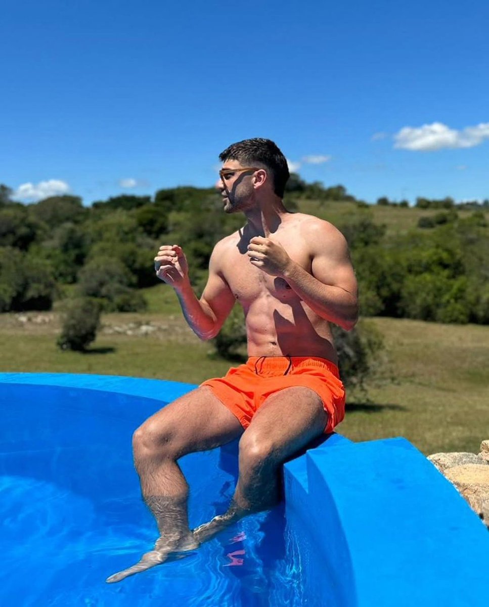 __Wandy45__'s tweet photo. Me re entiendo me re entiendo me re entiendo me re entiendo me re entiendo me re entiendo me re entiendo 😍
#GranHermano https://t.co/9OcLaHyYcH
