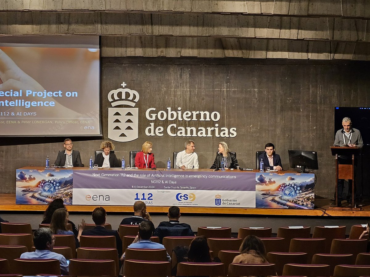 112canarias's tweet photo. Comienza la segunda jornada del #2024ForoENNA112 dedicada a 
explorar cómo la inteligencia artificial  transforma las comunicaciones de emergencia

➡️ Se abordarán innovaciones y experiencias sobre la gestión de 
llamadas, la detección de amenazas y la optimización de datos https://t.co/ZhOmzI7V9Q