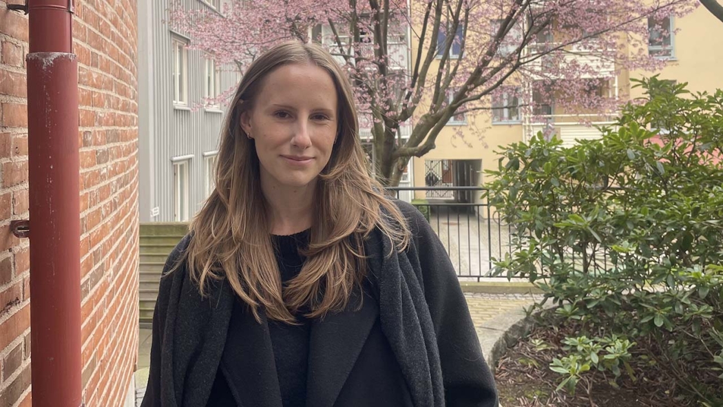 NUPI (@nupinytt) on Twitter photo Lever tradisjonelle ideer om hvordan en diplomatfrue skal være fortsatt i dagens <a href="/Utenriksdept/">Utenriksdepartementet</a>?
Victoria Sjöberg har undersøkt blant annet det. Hun har vunnet <a href="/tidsskriftet_ip/">Internasjonal Politikk</a>'s ordingpris, og nå er artikkelen hennes ute! Les den helt gratis her: tidsskriftet-ip.no/index.../intpo… Lever tradisjonelle ideer om hvordan en diplomatfrue skal være fortsatt i dagens <a href="/Utenriksdept/">Utenriksdepartementet</a>?
Victoria Sjöberg har undersøkt blant annet det. Hun har vunnet <a href="/tidsskriftet_ip/">Internasjonal Politikk</a>'s ordingpris, og nå er artikkelen hennes ute! Les den helt gratis her: tidsskriftet-ip.no/index.../intpo…