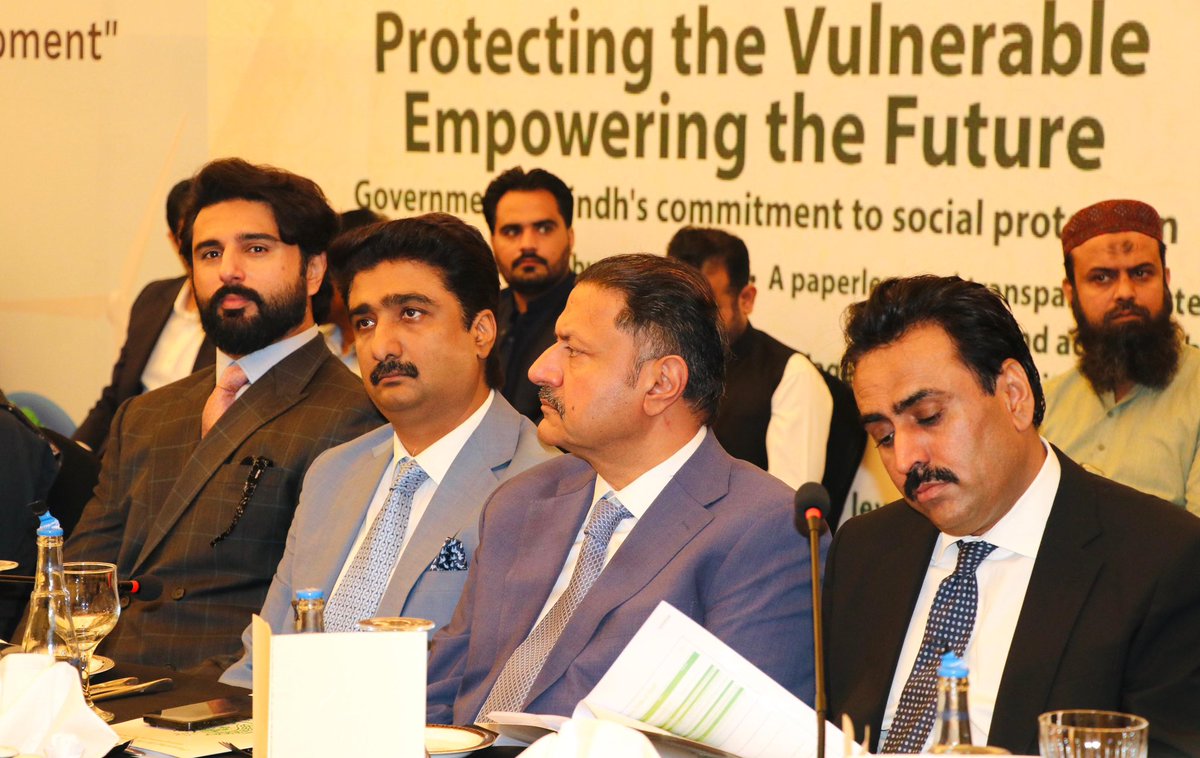 JamKhanShoroPPP's tweet photo. کراچی / 5 دسمبر 2024

حکومت سندھ اور اقوام متحدہ کی مشترکہ میزبانی میں بین الاقوامی ترقیاتی شراکت داروں کے ساتھ میرٹ ہوٹل کراچی میں ہم آہنگی سے متعلق تقریب، تقریب میں وزیراعلی سندھ سید مراد علی شاہ، صوبائی وزیر برائے آبپاشی سندھ جام خان شورو اور دیگر
1/2
@JamKhanShoro https://t.co/8Y9RncVx8Q