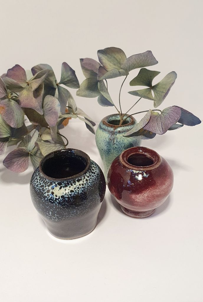 magautbrain's tweet photo. Vous avez été plusieurs à me demander alors voilà...
J'ouvre une boutique en ligne éphémère ce dimanche à 17h 🥳 

Vous y retrouverez les soliflores à prix minis, la collection or, les tasses aux anses ajourées, les tasses roses des sables et bien d'autres beautés de l'atelier 💫 https://t.co/UmmAMRJ6fp