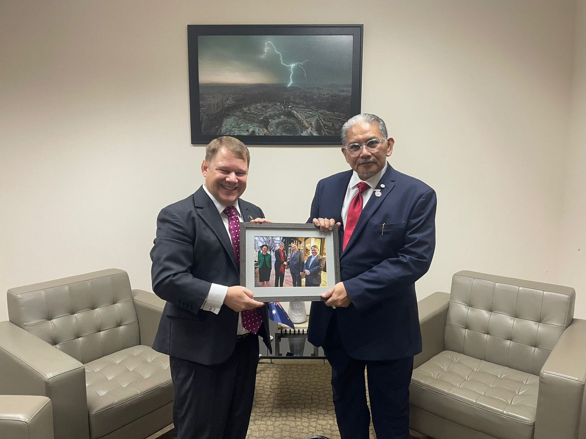AusHCBrunei's tweet photo. It’s not always easy being a first-time High Commissioner/Ambassador. In my case I’ve been lucky to have Dato Erywan as my host country’s FM - always accessible, insightful &amp; keen to strengthen 🇦🇺-🇧🇳 cooperation. Enjoyed every minute of the 4 hours I spent with him yesterday! https://t.co/dctQ59HVvY
