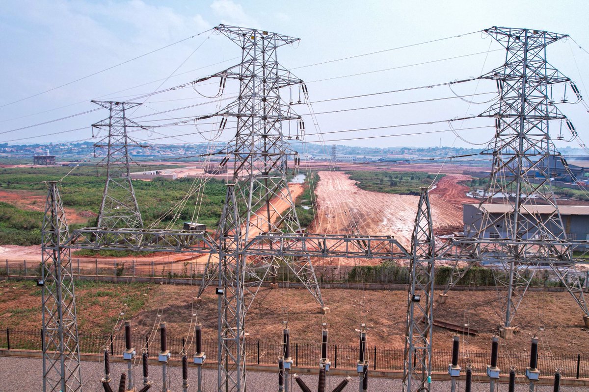 UgandaMediaCent's tweet photo. ✅ Financial Success:
In just one year, UETCL became one of Uganda's most profitable @GovUganda-owned enterprises, posting a UGX 100bn profit. #TransmittingForTransformation! https://t.co/B5zkVP7l15