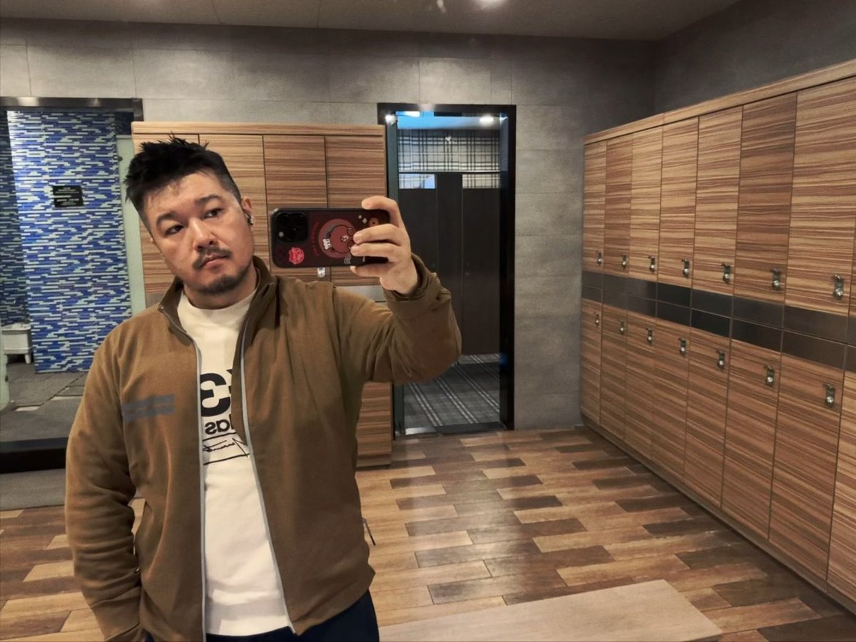 上班上的身心俱疲，需要一些美丽的肉体洗涤心灵