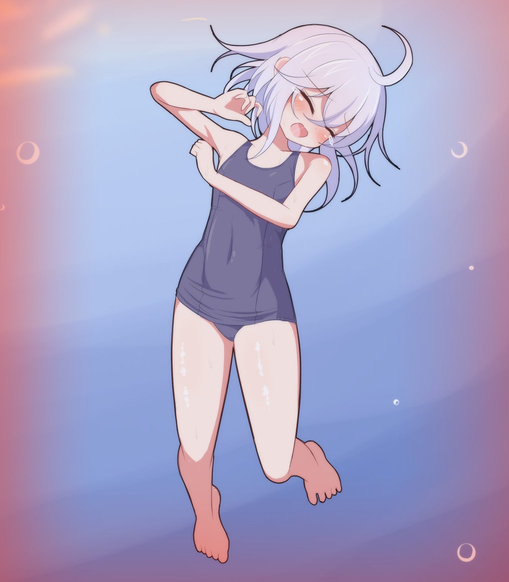 絵772号「マナさん」
被ダメージ立ち絵(水中)

以前描いた尻もちタイプの被ダメ立ち絵は実装してみてかなり違和感があったので新たに描き下ろしました。 