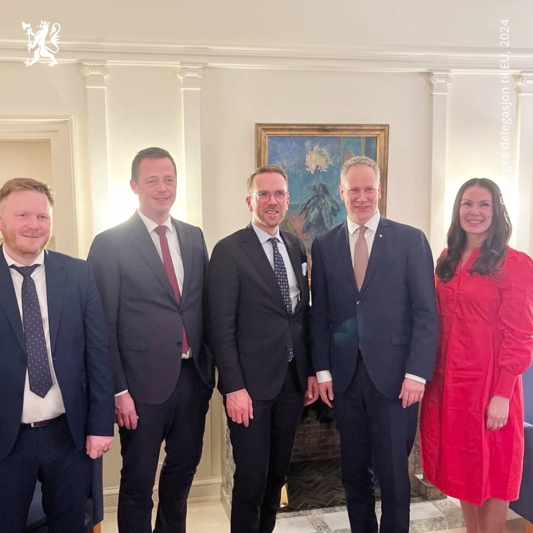 Mission of Norway to the EU (@norwayeu) on Twitter photo During his visit to Brussels, the minister of transport <a href="/joinnyg/">Jon-Ivar Nygård</a> also met with the other Nordic ministers of transport.🇳🇴🇸🇪🇩🇰🇫🇮
This valuable meeting, before the EU transport councils, is an important aspect of the close Nordic cooperation in the field of transport. During his visit to Brussels, the minister of transport <a href="/joinnyg/">Jon-Ivar Nygård</a> also met with the other Nordic ministers of transport.🇳🇴🇸🇪🇩🇰🇫🇮
This valuable meeting, before the EU transport councils, is an important aspect of the close Nordic cooperation in the field of transport.