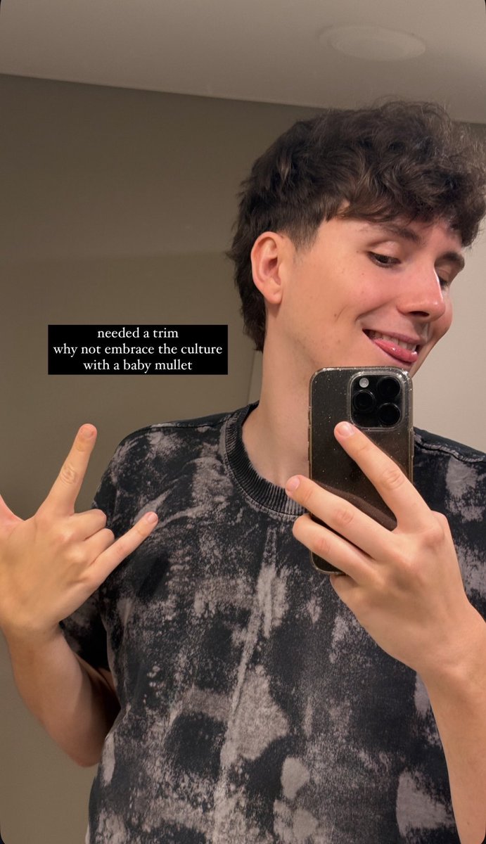 itoldyoualie's tweet photo. we are living in a world where dan has a Mullet and phil is Blonde . what https://t.co/VCHP3kqqem