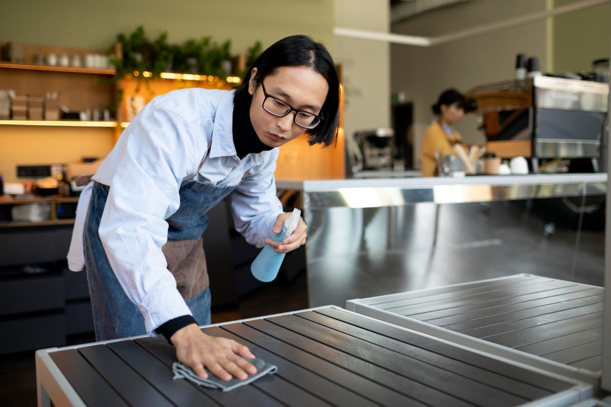 TheRestaurantSt's tweet photo. Read Our Useful Cleaning Guide For Restaurant Kitchens

Maintaining food hygiene in your restaurant is essential to keeping your appliances clean. From microwaves to toasters, check out our cleaning guide to learn how to keep yours in the best shape.
https://t.co/88IiCA1Np2 https://t.co/2SQIo2Y78H