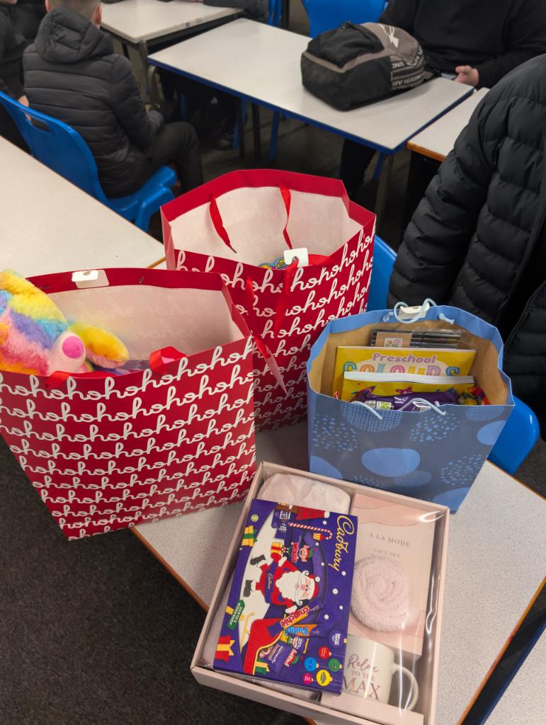 Miss Tandy 🇵🇸🇺🇦 (@misstandy2) on Twitter photo Some of my wonderful form class 10G and their generous donations to our schools Christmas Appeal. Making gift bags for those who need it most, managed to make 3 plus a little extra! Very proud of them all. 😊🎄 🎁 #TeamPYD <a href="/MrsPartin_PYD/">Mrs K Partin 📚</a> <a href="/1Penydre/">Pen y Dre High School</a> Some of my wonderful form class 10G and their generous donations to our schools Christmas Appeal. Making gift bags for those who need it most, managed to make 3 plus a little extra! Very proud of them all. 😊🎄 🎁 #TeamPYD <a href="/MrsPartin_PYD/">Mrs K Partin 📚</a> <a href="/1Penydre/">Pen y Dre High School</a>