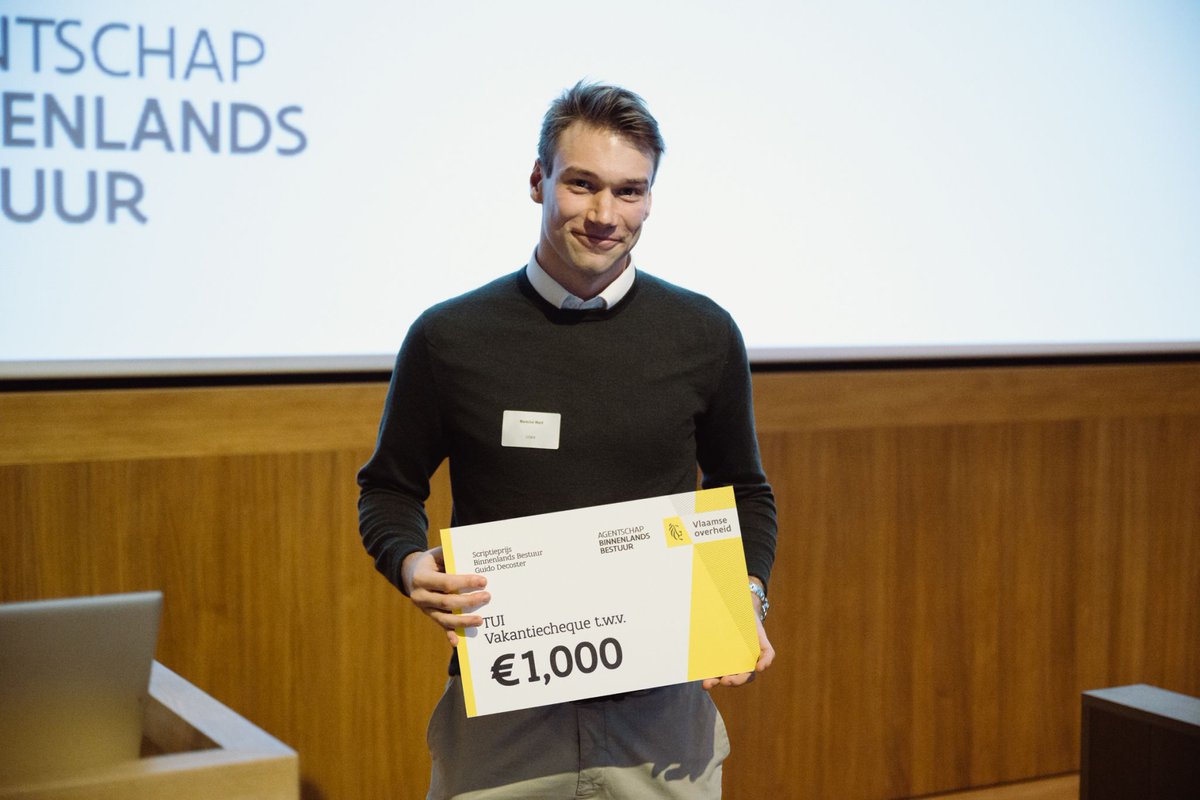 Gaspar_UGent's tweet photo. Gaspar blikt terug op een geslaagde studienamiddag lokaal bestuur @ABB_Vlaanderen!

🎙️ Keynote @Bram_Wauters &amp; @VerschuereBram over hoe burgers, politici &amp; ambtenaren instrumenten tvv burgerparticipatie, beoordelen.

🏆 Jong talent @MarechalWard wint Guido Decoster scriptieprijs! https://t.co/0DY0ap5WSe