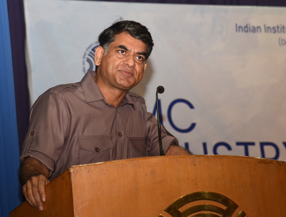 IIMC_India's tweet photo. #IIMCIndustryConnect2024

Shri @saurabhtop, Editor, @TheLallantop &amp; @IndiaTodayHINDI, shared valuable insights on pursuing a successful career in #Media. His session highlighted the dynamic opportunities in the media industry &amp; offered expert guidance for aspiring professionals. https://t.co/syRIcpGGKl