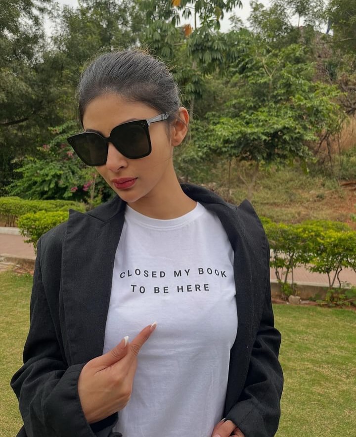 GeBfqCyWwAAMjFf?format=jpg&name=900x900