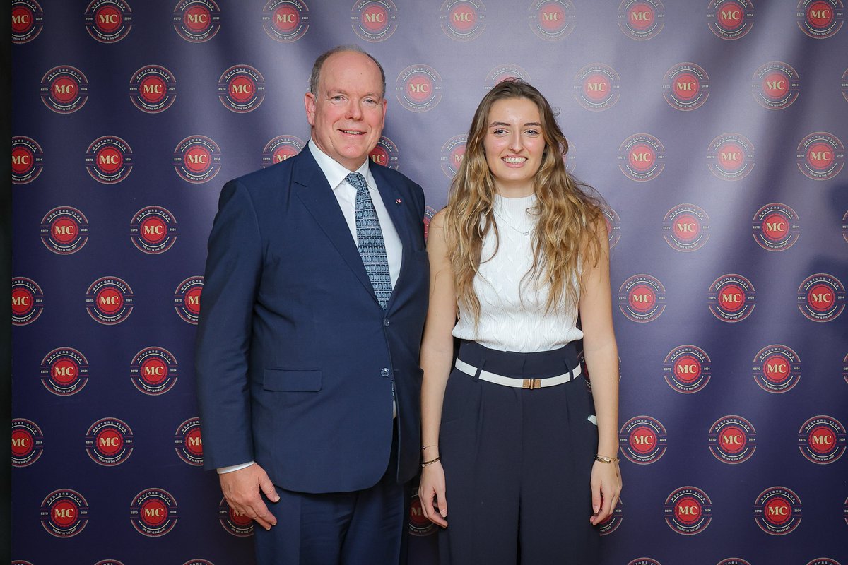 monaco__info's tweet photo. Hier s’est tenue la réunion inaugurale du Mentors Club un programme lancé par une monégasque Alexandrine Noghès
L’objectif ? Mettre en relation des lycéens de #Monaco en quête de vocation #professionnelle, avec des personnalités inspirantes pour les accompagner dans leur carrière https://t.co/zaNyZkPMhd