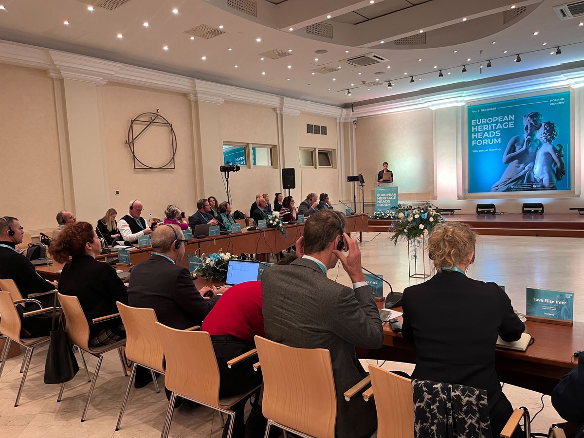 NarIDpl's tweet photo. Rozpoczynamy drugi dzień 18. edycji European Heritage Heads Forum 📢

Tegoroczna edycja odbywa się w Krakowie pod hasłem „Dziedzictwo wobec zagrożeń” 📜 https://t.co/UAuBiBelHt