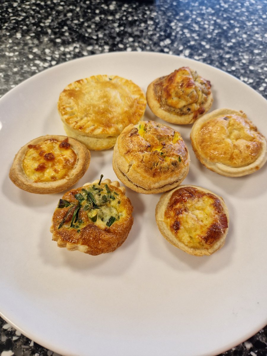 UHS_TeamDT's tweet photo. Year 10 Pastry Week is in full swing! ๐ฅ๐ฉโ๐ณ #PastryWeek #StudentBakers" https://t.co/h3iiw2fOxi