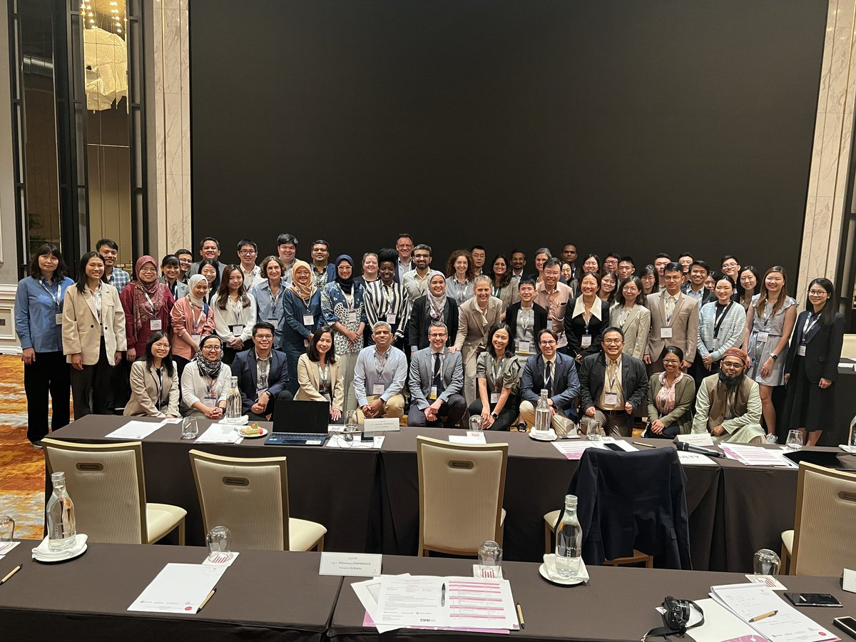 matteolambe's tweet photo. Finals pics from #ESMOpreceptorship on #BreastCancer in 🇸🇬…thank you so much @myESMO, its super staff, our great chair @RebeccaDSing, all faculty and participants for making these 2 days so engaging!!!
@OncoAlert @Icro_Meattini @kevinpunie @BelindaKiely @UniGenova @SanMartino_Ge https://t.co/BLA0qsLNXl