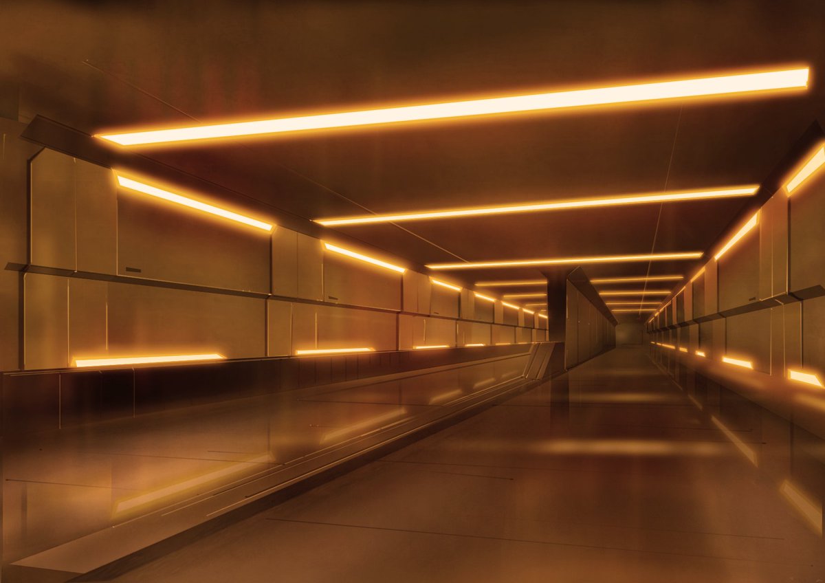 「未来の本社、発進用通路トンネル」
 美術設定をご紹介👏 

線画と色付きデータです！😉

黄金色のライトが未来感を醸し出し、
今にもホバートラックが発進しそうです。

「時空を超えます、少しＧを感じますよ～」
アーボットの声が聞こえそうですね✨😆