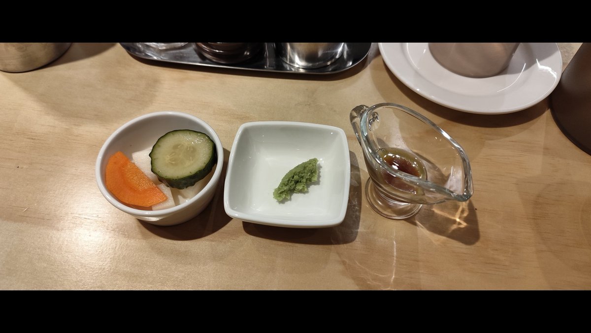 맛이 없진 않았지만 난축맛돈 아닌 탐라애돈을 쓴다고... 기대감이 떨어지는 건 어쩔 수 없구나!!! #우메돈 #을지로3가 #등심 #안심