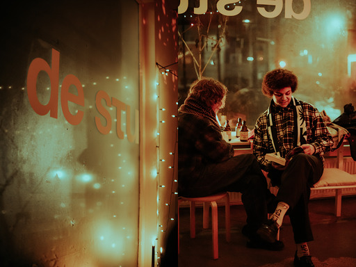 Brutus organiseert een wintermarkt. Ontdek handgemaakte, (re)designed of vintage items van meer dan 60 makers. De live muziek, warme drankjes en kampvuren maken de winterstemming compleet! ☕️🧣

📅 Zondag 8 december
⏰ 12:00 - 22:00 uur
📍 Keileweg 18
🎟 brutus.stager.co/BRUTUS/tickets