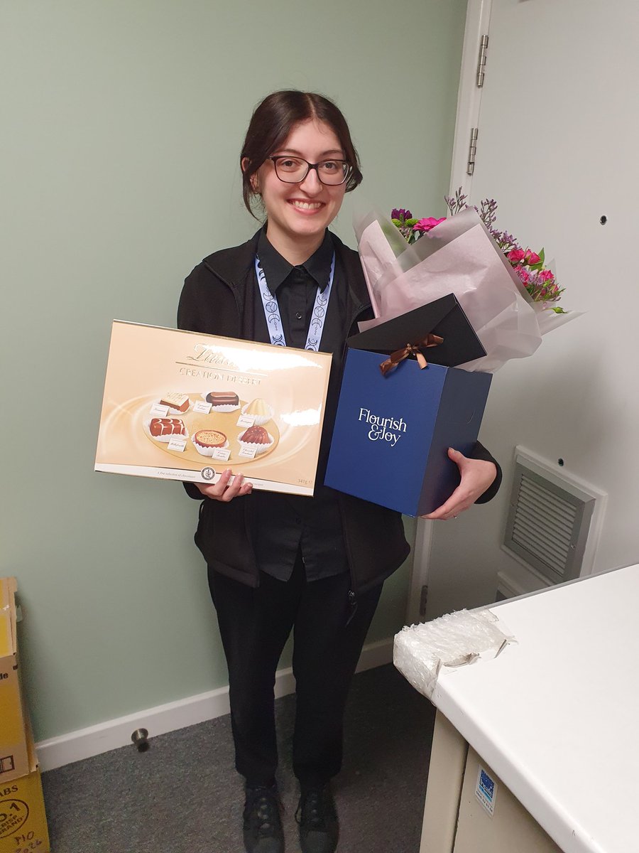 wildseawitch's tweet image. My daughter in law to be received gorgeous flowers for working so hard and well at work, bless her! #AdminAssistant