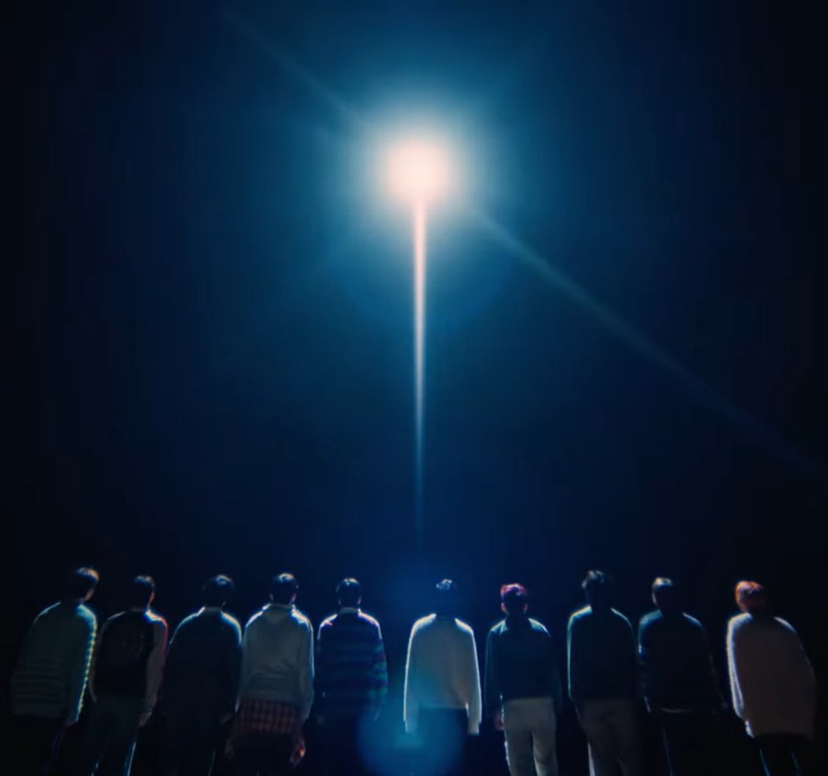 1421cart_'s tweet photo. treasure as one is the brightest star ✨ https://t.co/EWf3Ae9tbZ